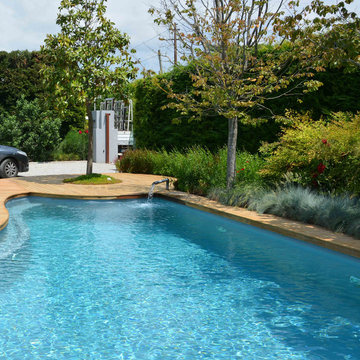 Cem Botanik – Living Pool with Curved Wooden Deck
