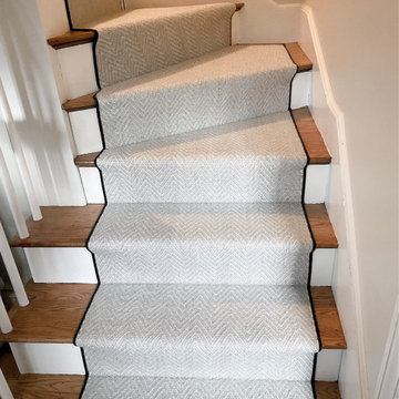 Nourison Splendor Wave in Silverado Stair Runner
