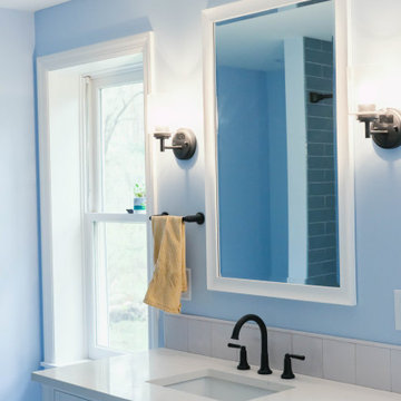 Kid's Bathroom