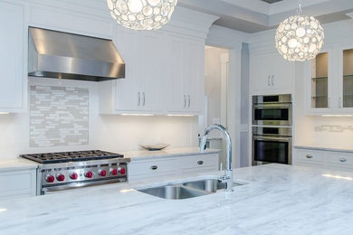 Kitchen - contemporary kitchen idea in Raleigh