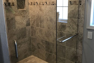 Bathroom - contemporary bathroom idea in Portland