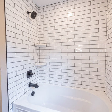 Whispering Lane Colonial – Shower Tub Combo