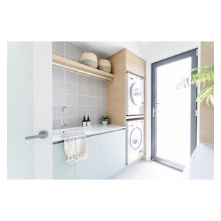 Hope Island Home - Beach Style - Laundry Room - Gold Coast - Tweed - by ...