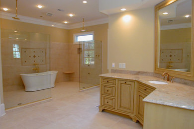 Example of a bathroom design in Raleigh