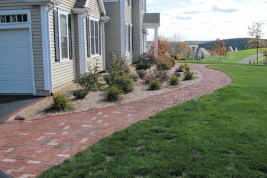 Photo of a traditional landscaping in Boston.