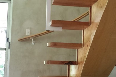 Curved stairs - free standing