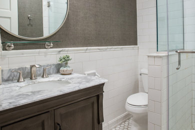 Bathroom - traditional bathroom idea in Chicago
