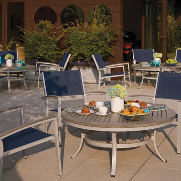 Travira Vintage Cafe Set on Patio