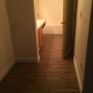 Rustic Reclaimed Oak 3mm luxury vinyl planks