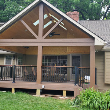 Prairie Village Open Porch Design
