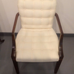 Box tufted arm chair - Furniture