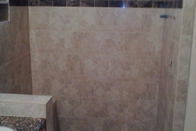 Example of a classic bathroom design in Austin