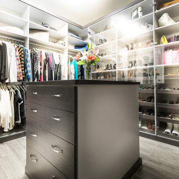 Custom Walk-in Closets