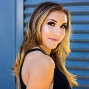 Sara Tabashs foto