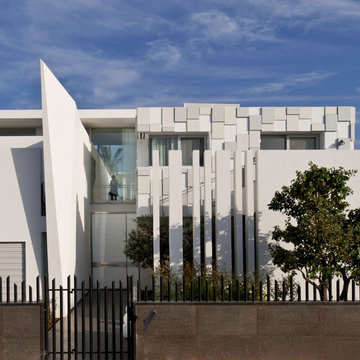 The Dynamic House