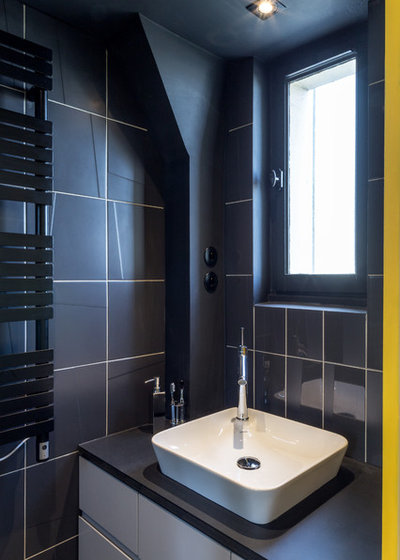Современный Ванная комната by Créateurs d'Intérieur Nimes