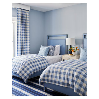 Kids Guest Bedroom at Lake House - Beach Style - Kids - Grand Rapids