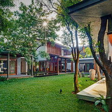 Houzz Tour: A Sun-Soaked House Maximises on Its Green Surroundings