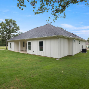 Runaway Bay Home