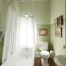 Roll top bath with shower/shower curtains