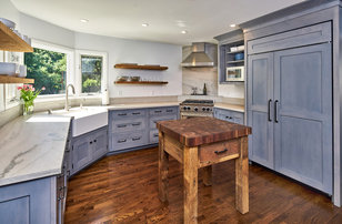 Kitchen photo in San Francisco