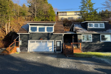 Mid-sized danish attached garage photo