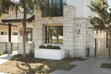 Inspiration for a craftsman exterior home remodel in Los Angeles