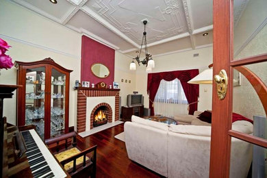 This is an example of a traditional living room in Perth.