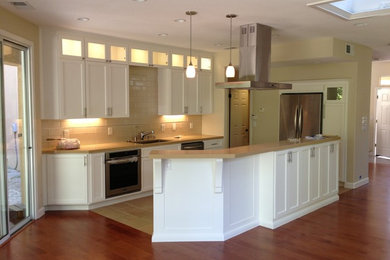 Kitchen photo in San Francisco
