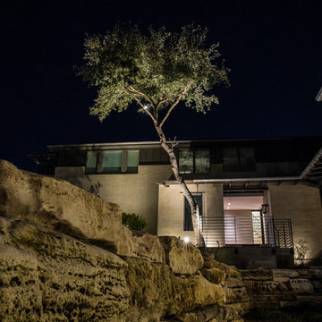 Captive Lighting