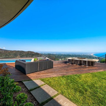 Pacific Palisades Hilltop Luxury Remodel