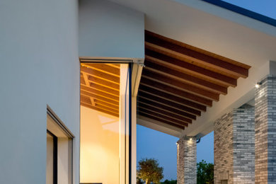 Immagine di un portico moderno
