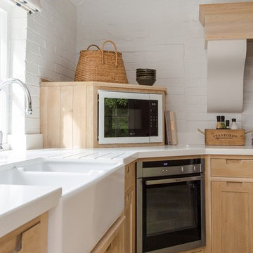 shaker kitchen in limed oak