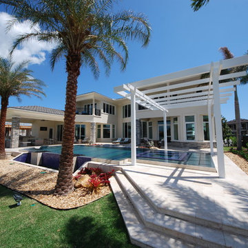 Trellis / Pergolas