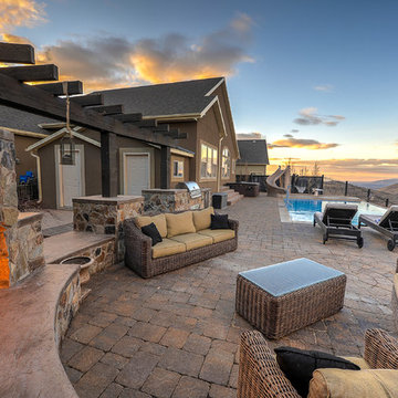 Negative Edge Pool/BBQ Area Draper, Utah #1