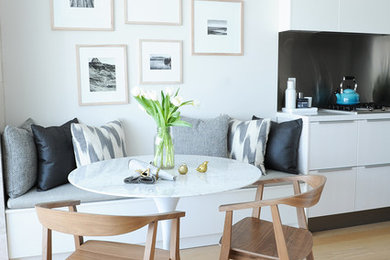 Dining room - contemporary dining room idea in Vancouver