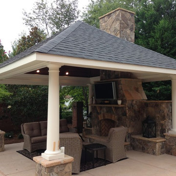 Casual Pool Pavilion
