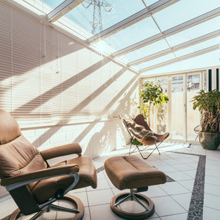 東京23区のコンテンポラリースタイルのおしゃれなテラス・中庭 (張り出し屋根) の写真