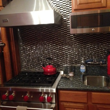 Eden Mosaic Tile Installations: Stainless Steel Bricks/Gray Basalt Stone Tile