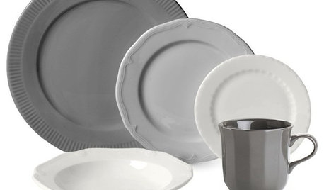 Guest Picks: Subtle Gray Tableware Gives Food the Spotlight