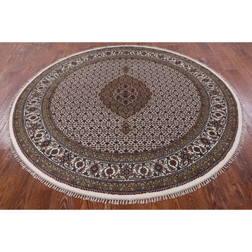7' Round Persian Tabriz Wool and Silk Hand Knotted Rug Q6043