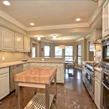 Transitional kitchen, Austin, Texas