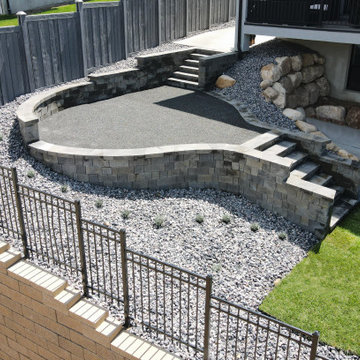 Cobblestone Patio with Seatwall in Lehi