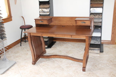 Desk unit made of Q-sawn white oak