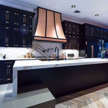 Glamorous High Contrast Kitchen with Mixed Metal Tones