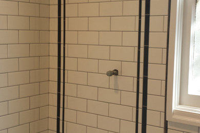 Example of a classic bathroom design in San Francisco