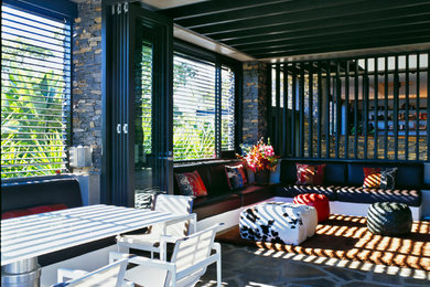 Inspiration for a contemporary verandah in Sydney.