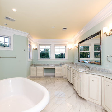 McLean, VA Transitional Master Bathroom