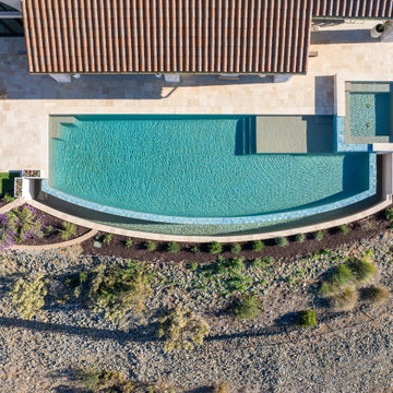 Seamless Indoor-Outdoor Living: A Home Designed for Entertaining and Privacy