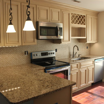 Tuscany Maple Kitchen - Real Life House Flippers